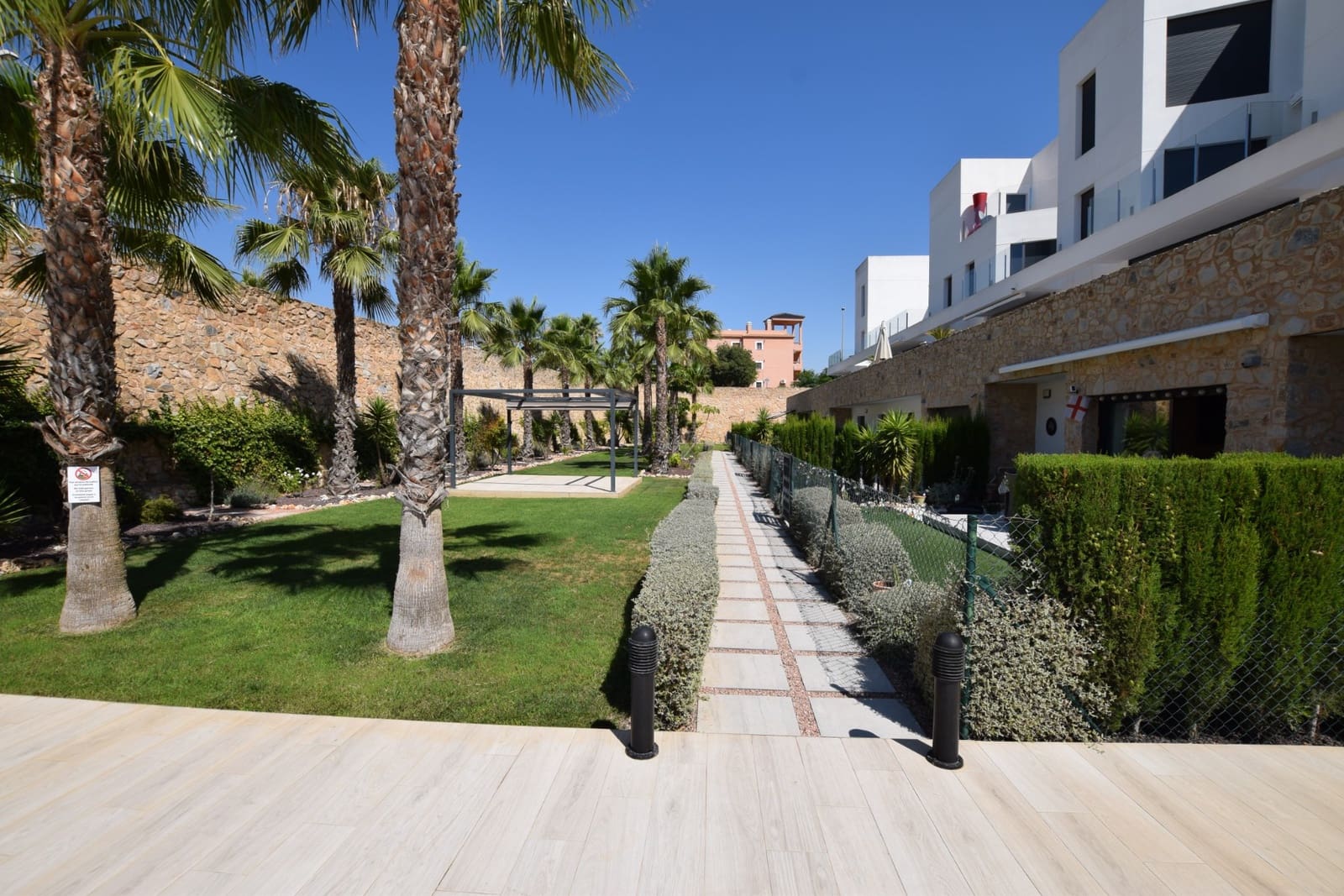 3 soveværelse Penthouse til salg i Villamartin med swimmingpool garage - € 379.000 (Ref: 9948592)