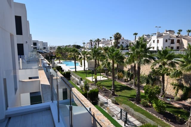 3 soveværelse Penthouse til salg i Villamartin, Orihuela med swimmingpool garage - € 379.000 (Ref: 9948592)