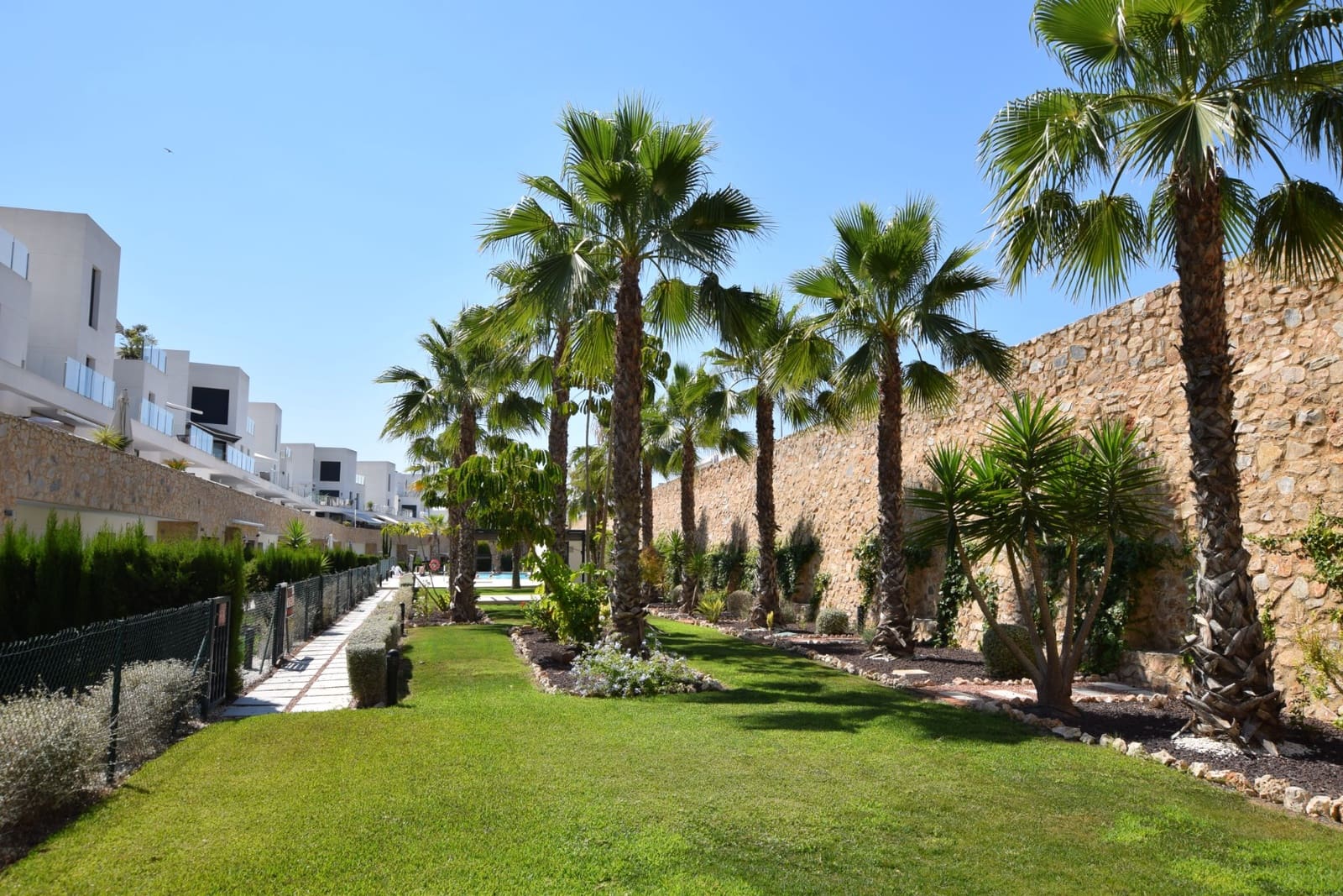 3 soveværelse Penthouse til salg i Villamartin med swimmingpool garage - € 379.000 (Ref: 9948592)