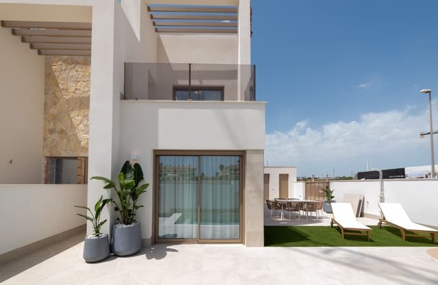 3 soverom Villa til salgs i Las Lomas de Rame - Bahía Bella, Los Alcázares med svømmebasseng garasje - € 475 000 (Ref: 9971611)