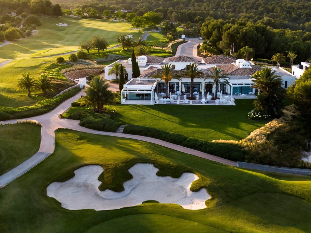 3 slaapkamer Villa te koop in Campoamor met zwembad garage - € 1.090.000 (Ref: 9977789)