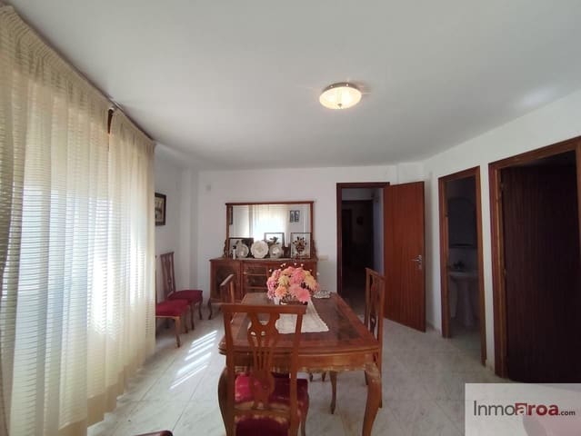 4 bedroom Villa for sale in Gatova - € 150,000 (Ref: 10007132)