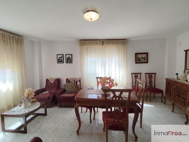 4 bedroom Villa for sale in Gatova - € 150,000 (Ref: 10007132)