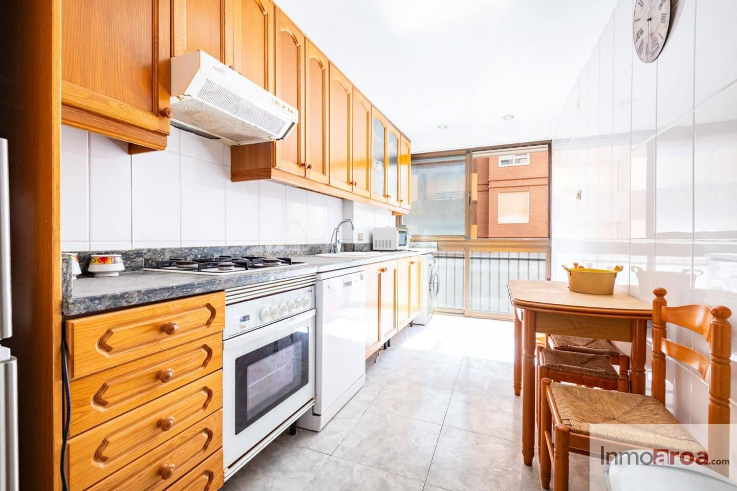 4 chambre Appartement à vendre à Castello de la Plana avec garage - 165 000 € (Ref: 10012302)