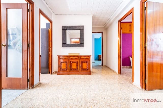 4 chambre Appartement à vendre à Centro, Castelló de la Plana avec garage - 165 000 € (Ref: 10012302)