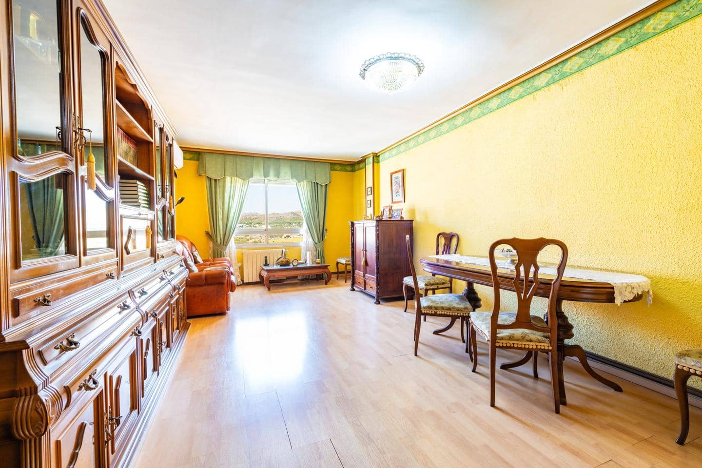 4 sypialnia Mieszkanie na sprzedaż w Castello de la Plana - 199 000 € (Ref: 10012303)