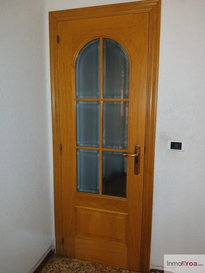 4 slaapkamer Flat te koop in Castello de la Plana met garage - € 189.000 (Ref: 10014301)