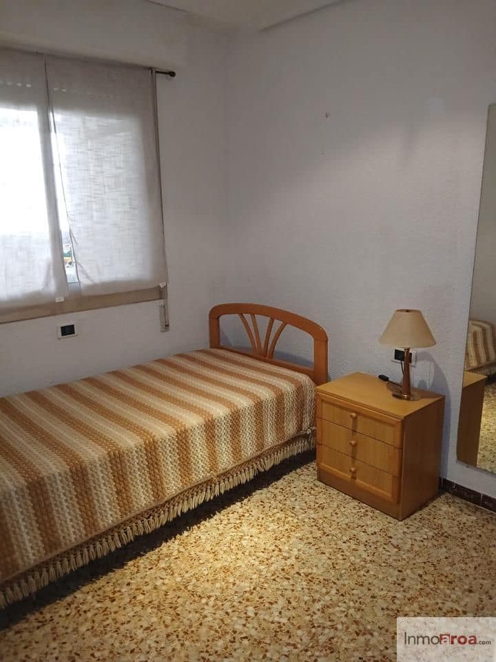 4 slaapkamer Flat te koop in Castello de la Plana met garage - € 189.000 (Ref: 10014301)