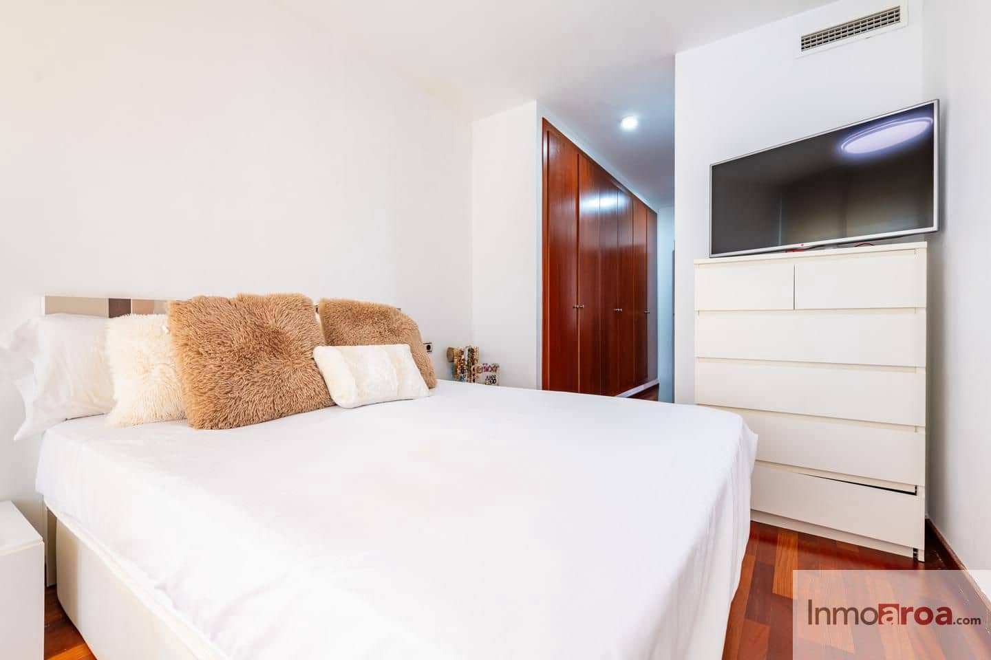3 slaapkamer Flat te koop in Castello de la Plana met zwembad garage - € 303.000 (Ref: 10048472)