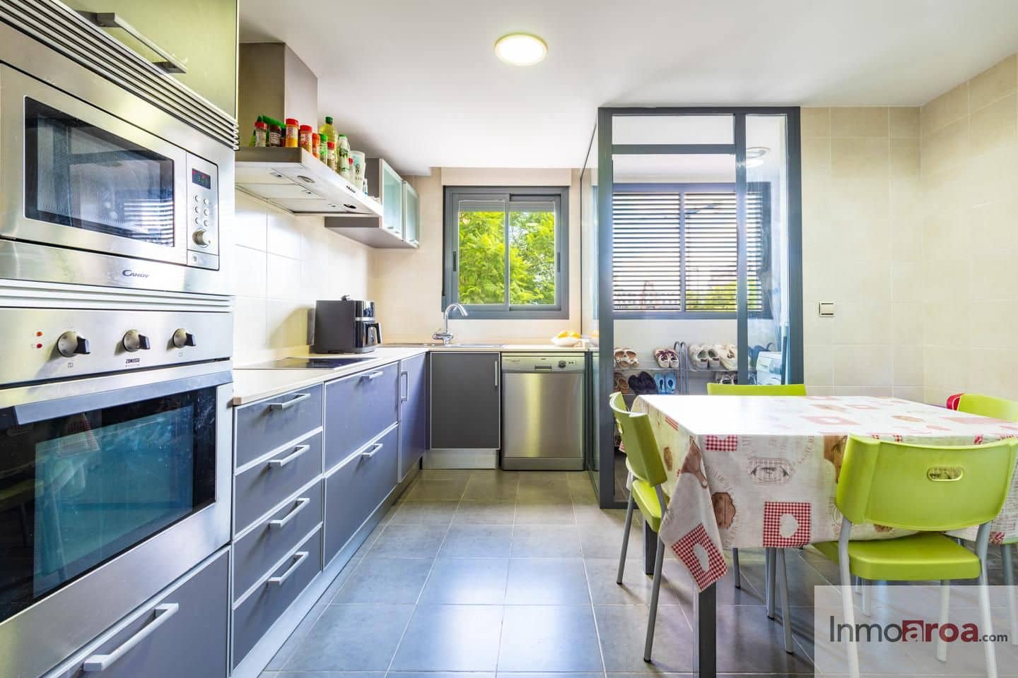 3 slaapkamer Flat te koop in Castello de la Plana met zwembad garage - € 303.000 (Ref: 10048472)