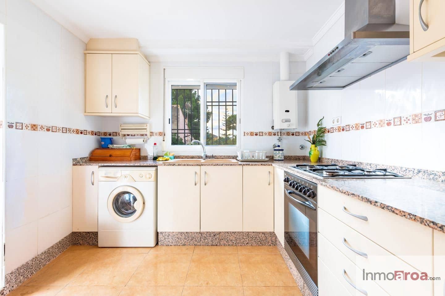 3 bedroom Villa for sale in Olocau with pool - € 265,000 (Ref: 10176256)