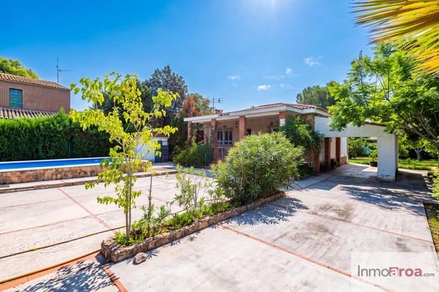 3 bedroom Villa for sale in Olocau with pool - € 265,000 (Ref: 10176256)