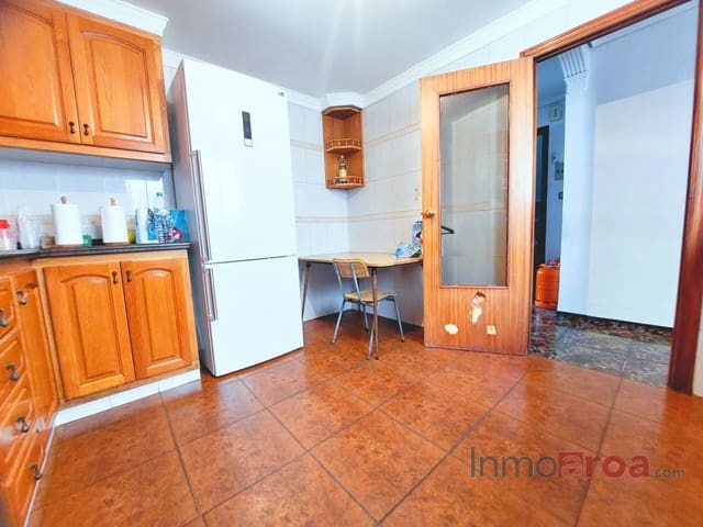 3 soverom Villa til salgs i Sur, Castelló de la Plana med garasje - € 260 000 (Ref: 7521301)