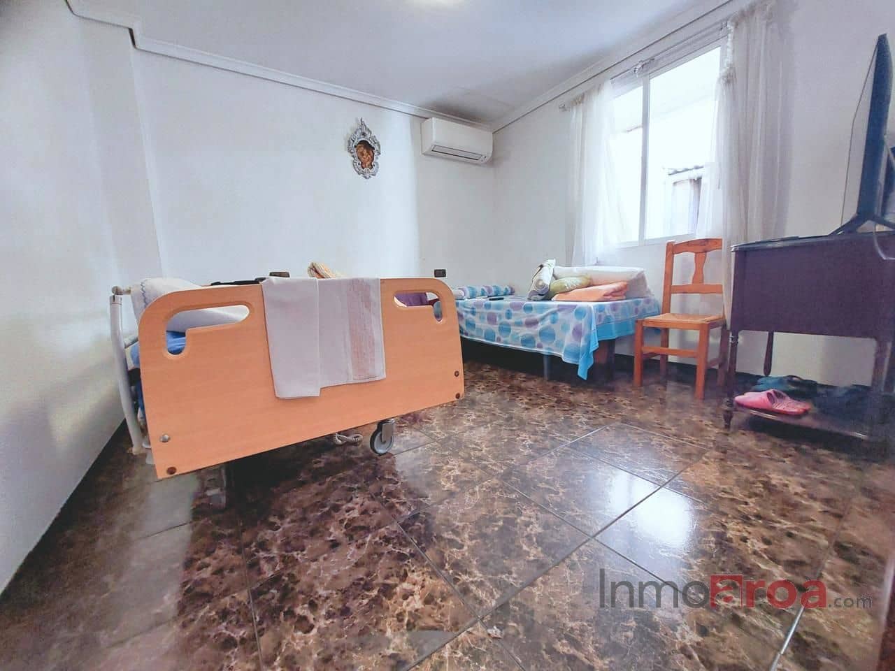 3 soveværelse Villa til salg i Castello de la Plana med garage - € 260.000 (Ref: 7521301)