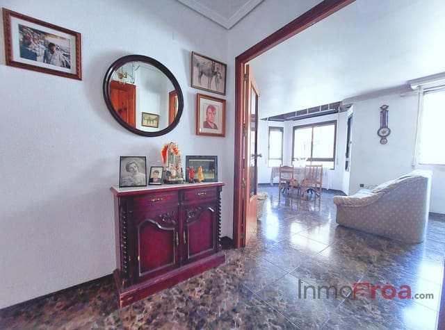 3 soverom Villa til salgs i Sur, Castelló de la Plana med garasje - € 260 000 (Ref: 7521301)