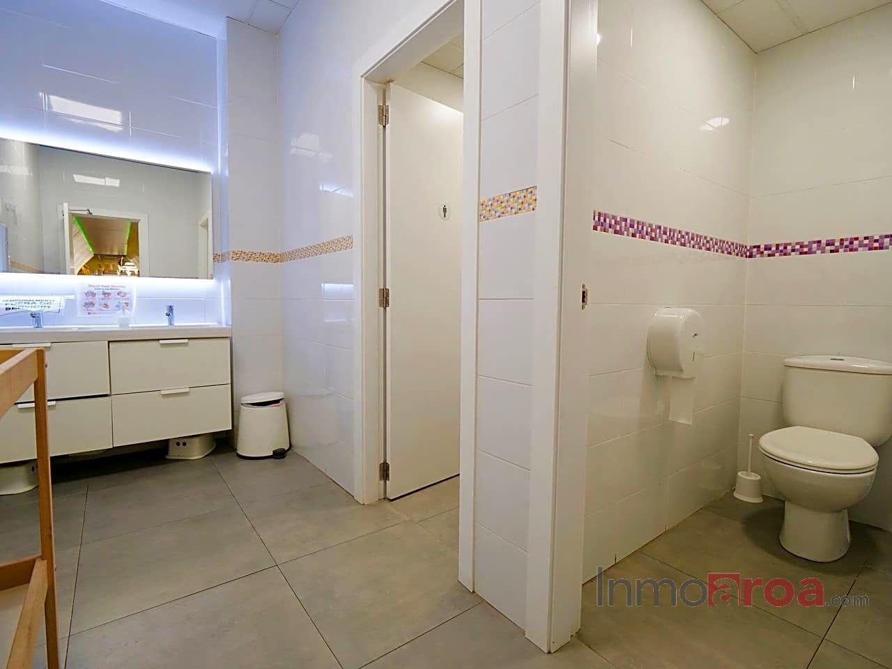 3 camera da letto Azienda da affittare in Betera - 1.500 € (Rif: 8033758)