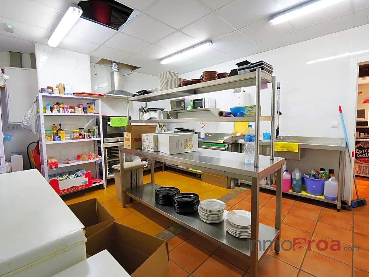 3 camera da letto Azienda da affittare in Betera - 1.500 € (Rif: 8033758)