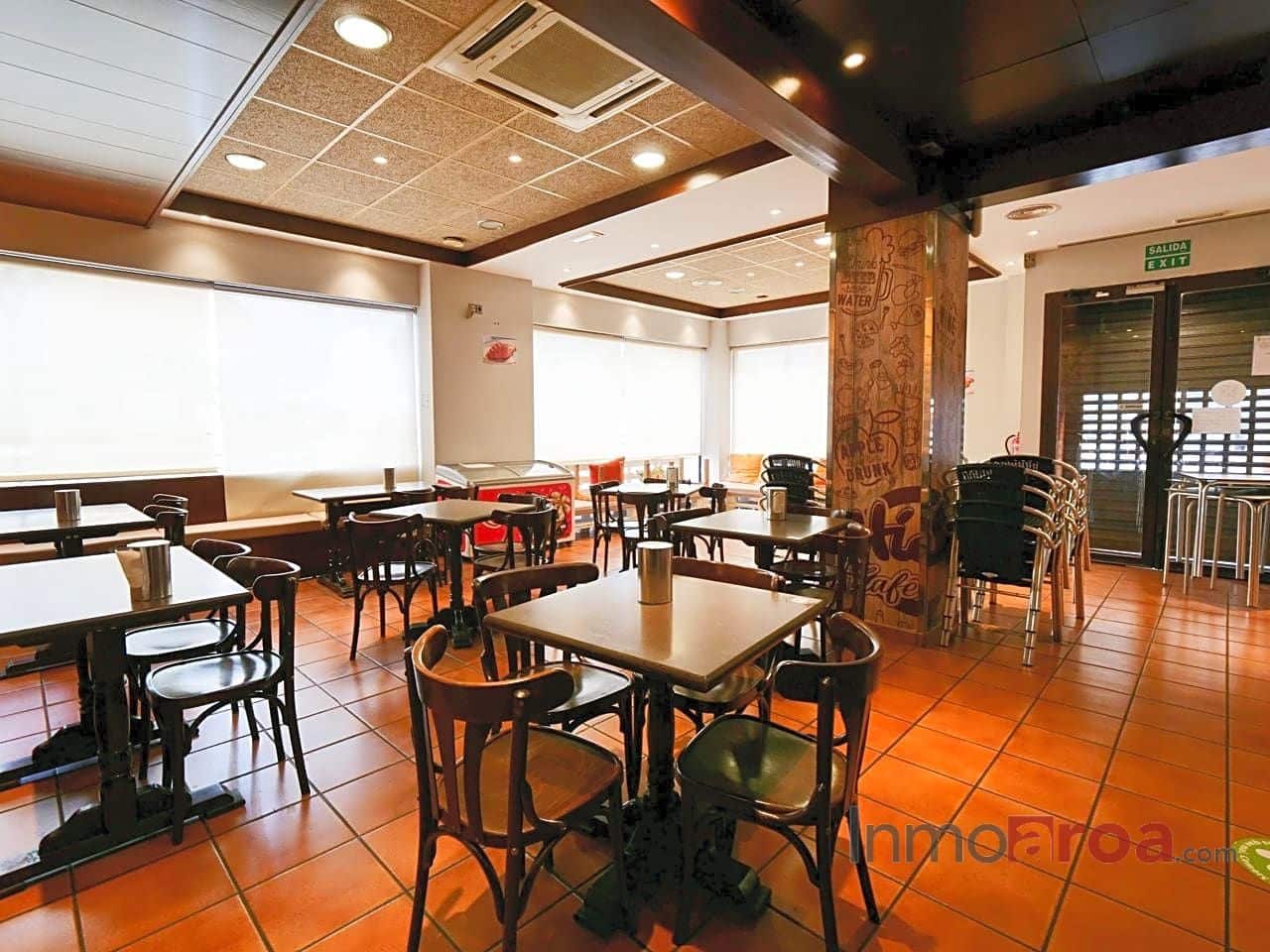 3 camera da letto Azienda da affittare in Betera - 1.500 € (Rif: 8033758)