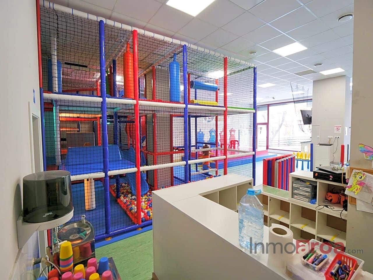 3 camera da letto Azienda da affittare in Betera - 1.500 € (Rif: 8033758)