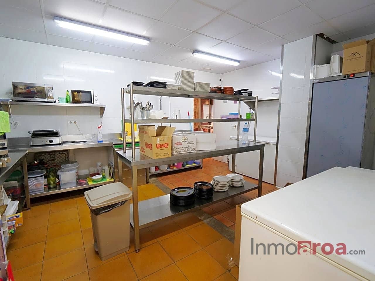 3 camera da letto Azienda da affittare in Betera - 1.500 € (Rif: 8033758)