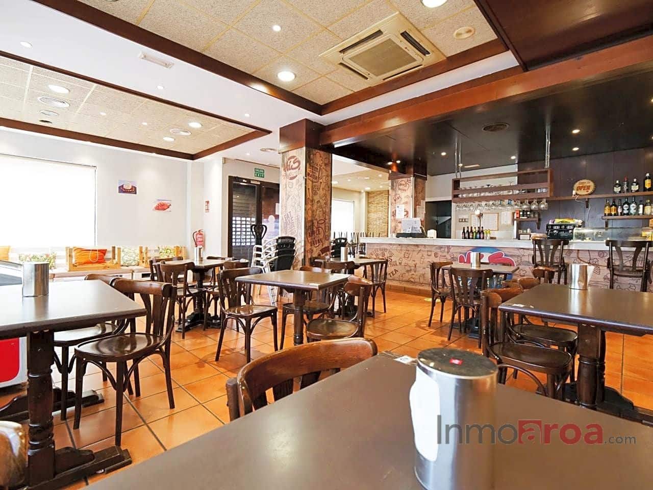 3 camera da letto Azienda da affittare in Betera - 1.500 € (Rif: 8033758)