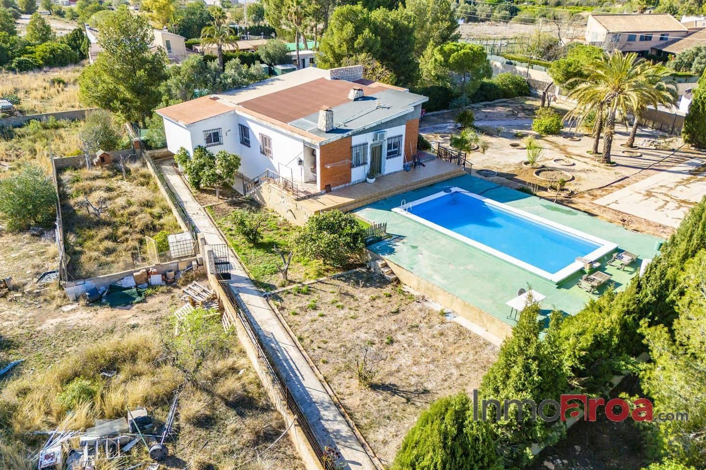 5 soveværelse Villa til salg i Betera med swimmingpool garage - € 399.000 (Ref: 8207526)