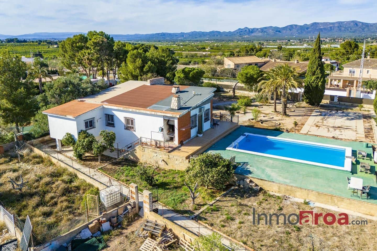 5 soveværelse Villa til salg i Betera med swimmingpool garage - € 399.000 (Ref: 8207526)