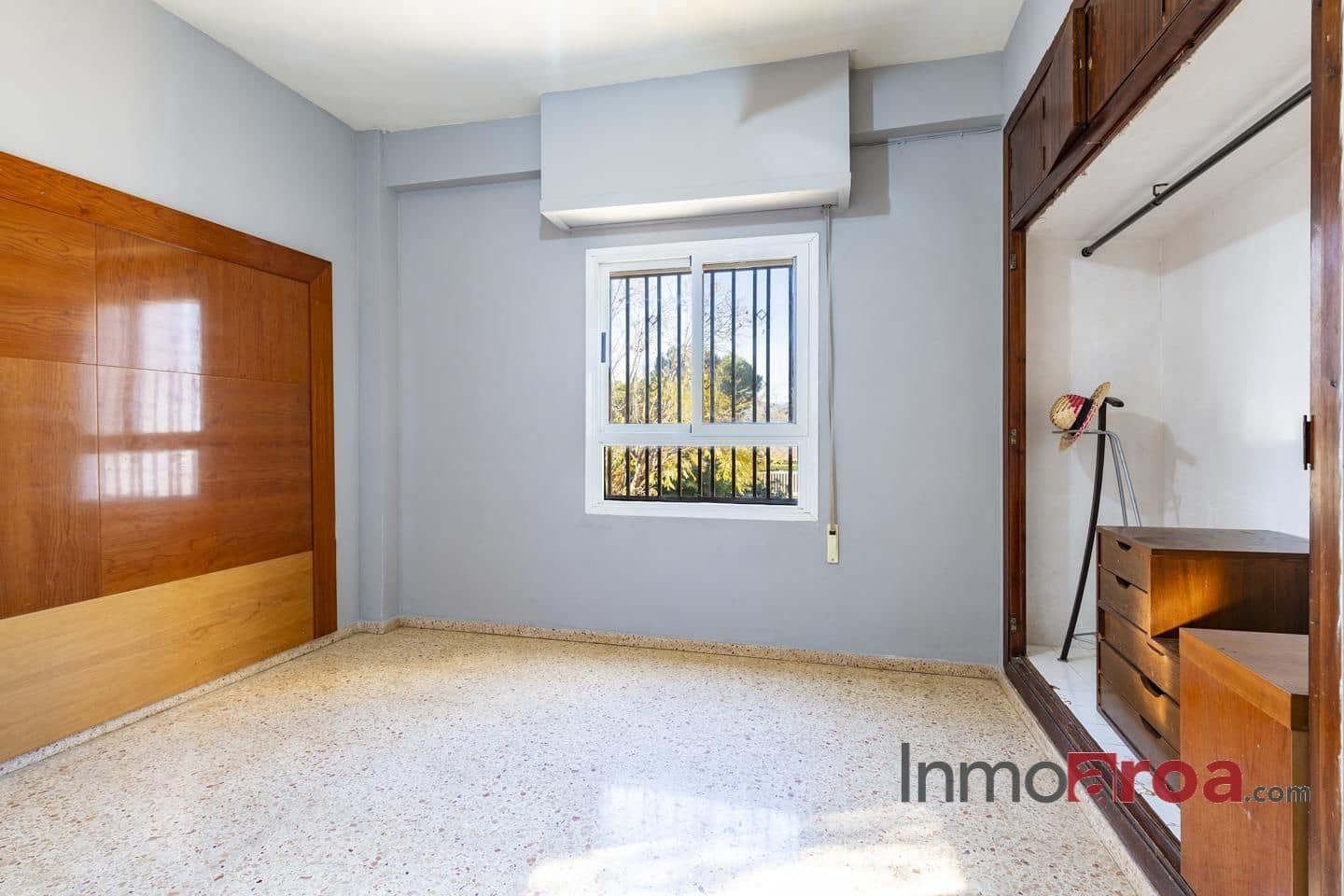 5 soveværelse Villa til salg i Betera med swimmingpool garage - € 399.000 (Ref: 8207526)