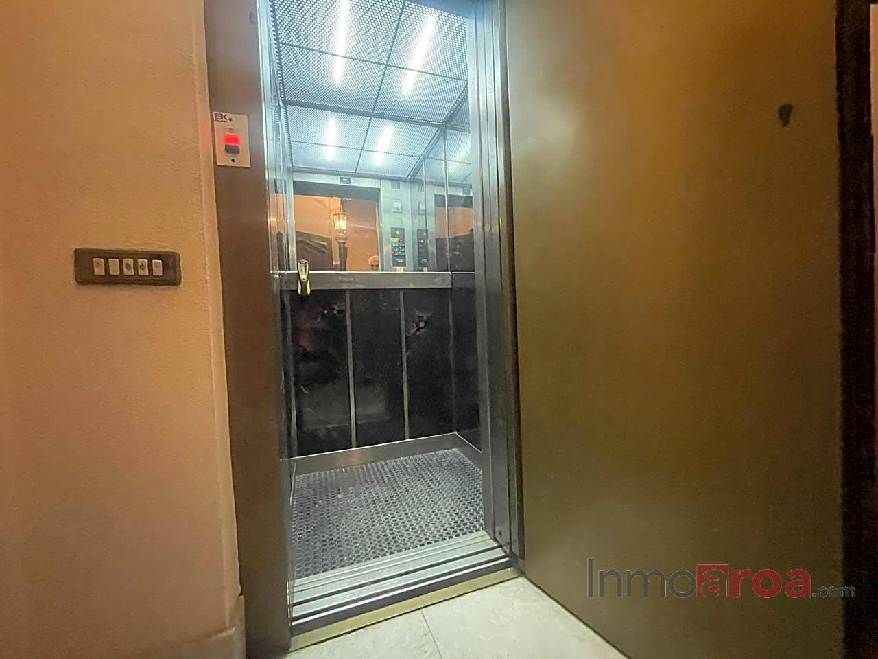 5 soveværelse Villa til salg i Castello de la Plana - € 600.000 (Ref: 8263918)