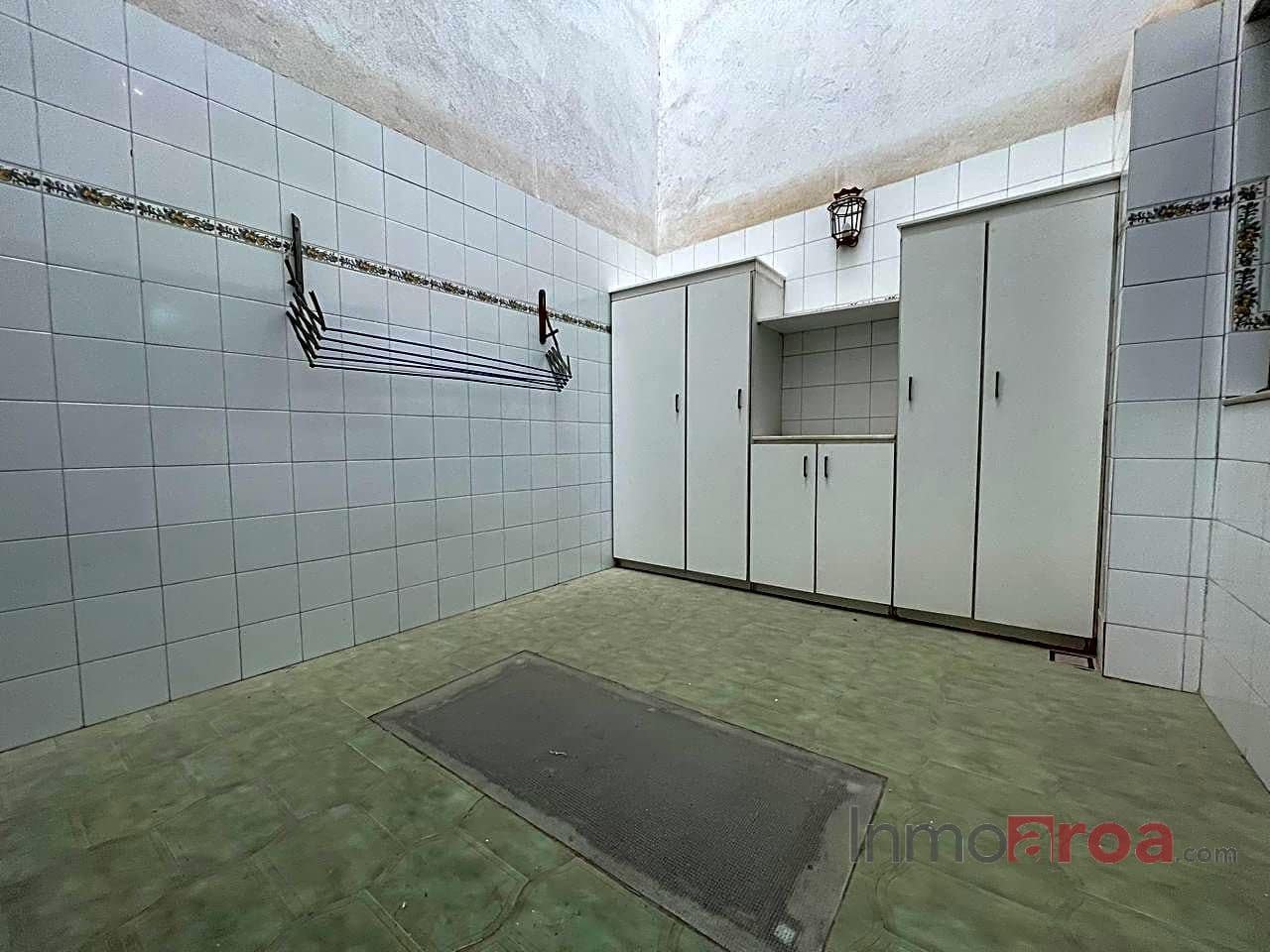 5 soveværelse Villa til salg i Castello de la Plana - € 600.000 (Ref: 8263918)