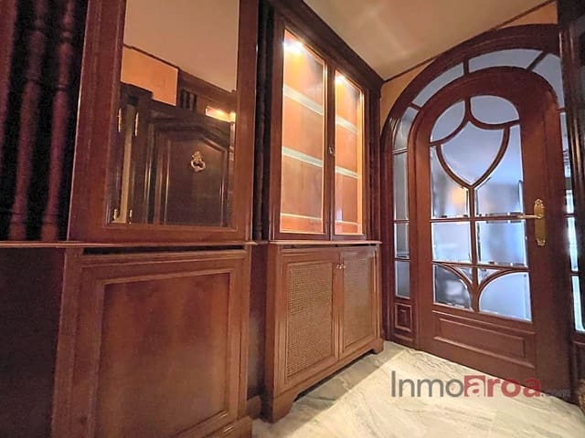 5 soverom Villa til salgs i Centro, Castelló de la Plana - € 600 000 (Ref: 8263918)