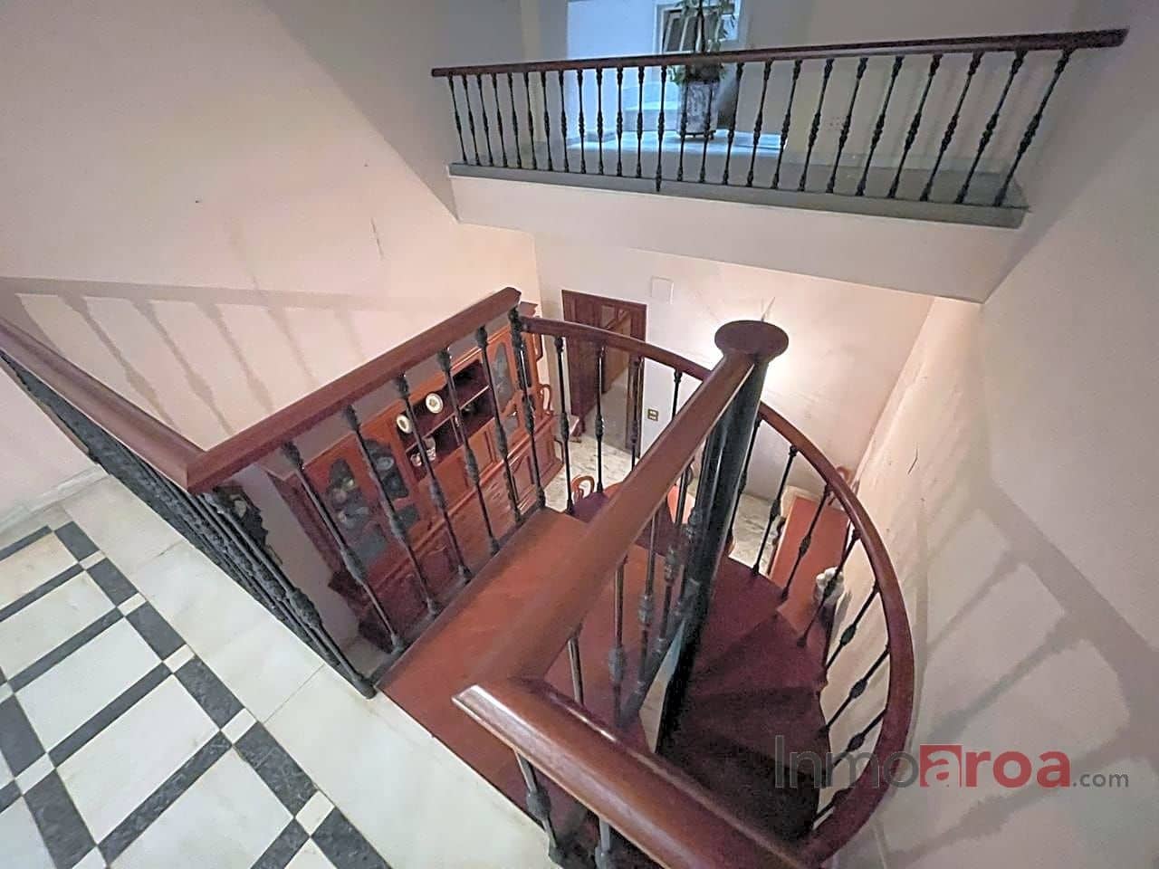 5 soveværelse Villa til salg i Castello de la Plana - € 600.000 (Ref: 8263918)