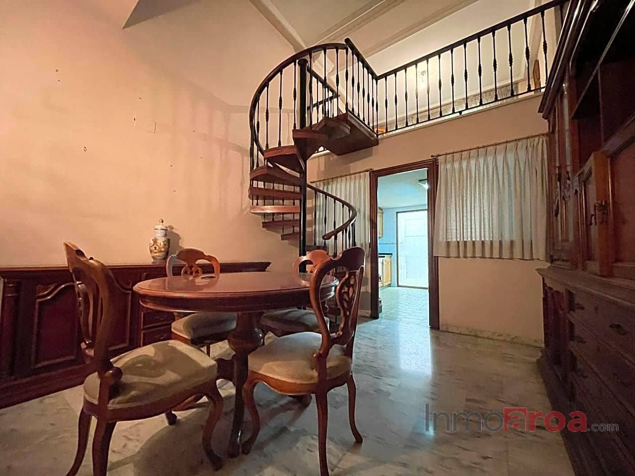 5 soveværelse Villa til salg i Castello de la Plana - € 600.000 (Ref: 8263918)