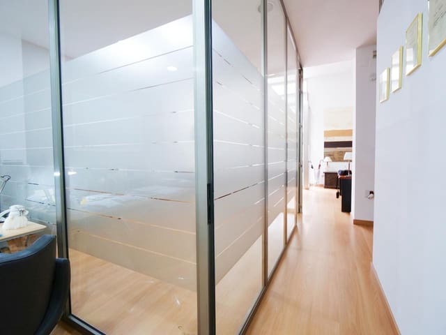 2 bedroom Office for rent in Bétera - € 300 (Ref: 8343984)