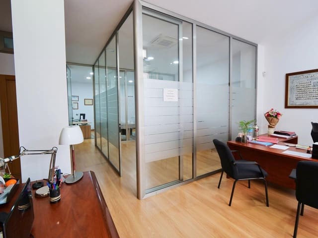 2 bedroom Office for rent in Bétera - € 300 (Ref: 8343984)