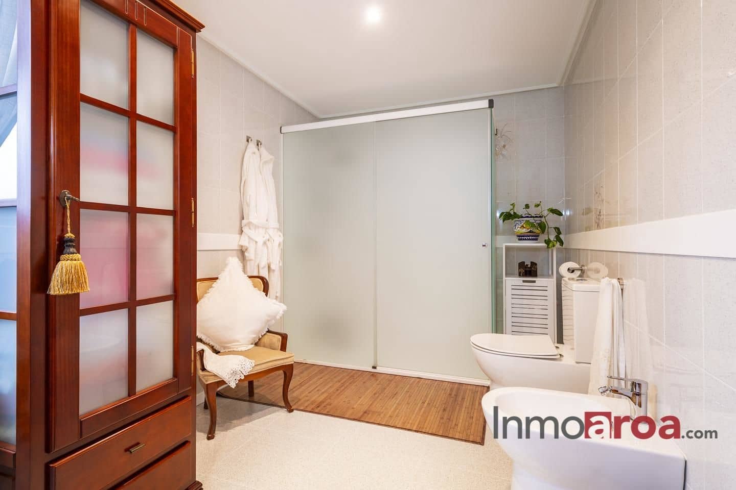 5 soveværelse Villa til salg i La Vall d'Uixo med garage - € 259.000 (Ref: 8393542)