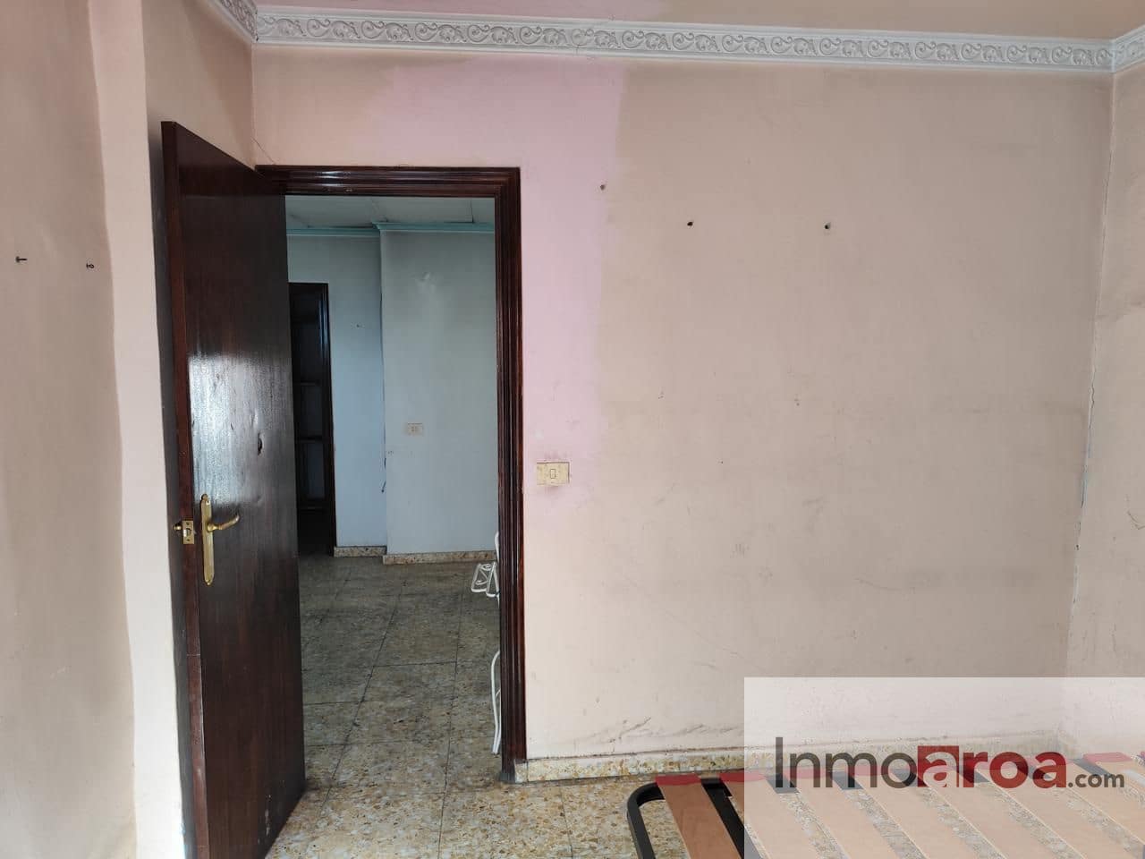 3 bedroom Flat for sale in Gatova - € 50,000 (Ref: 8902748)