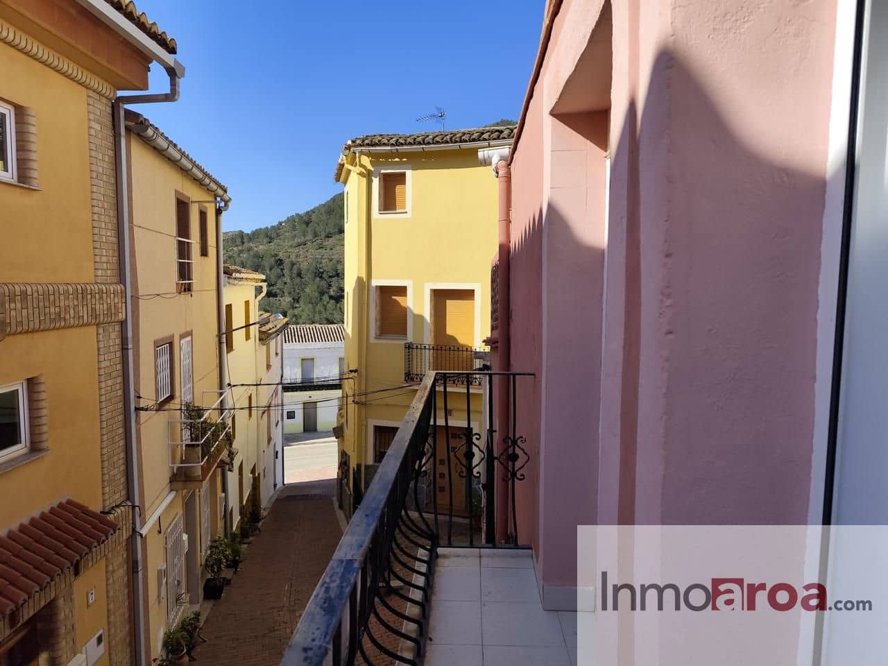 3 bedroom Flat for sale in Gatova - € 50,000 (Ref: 8902748)