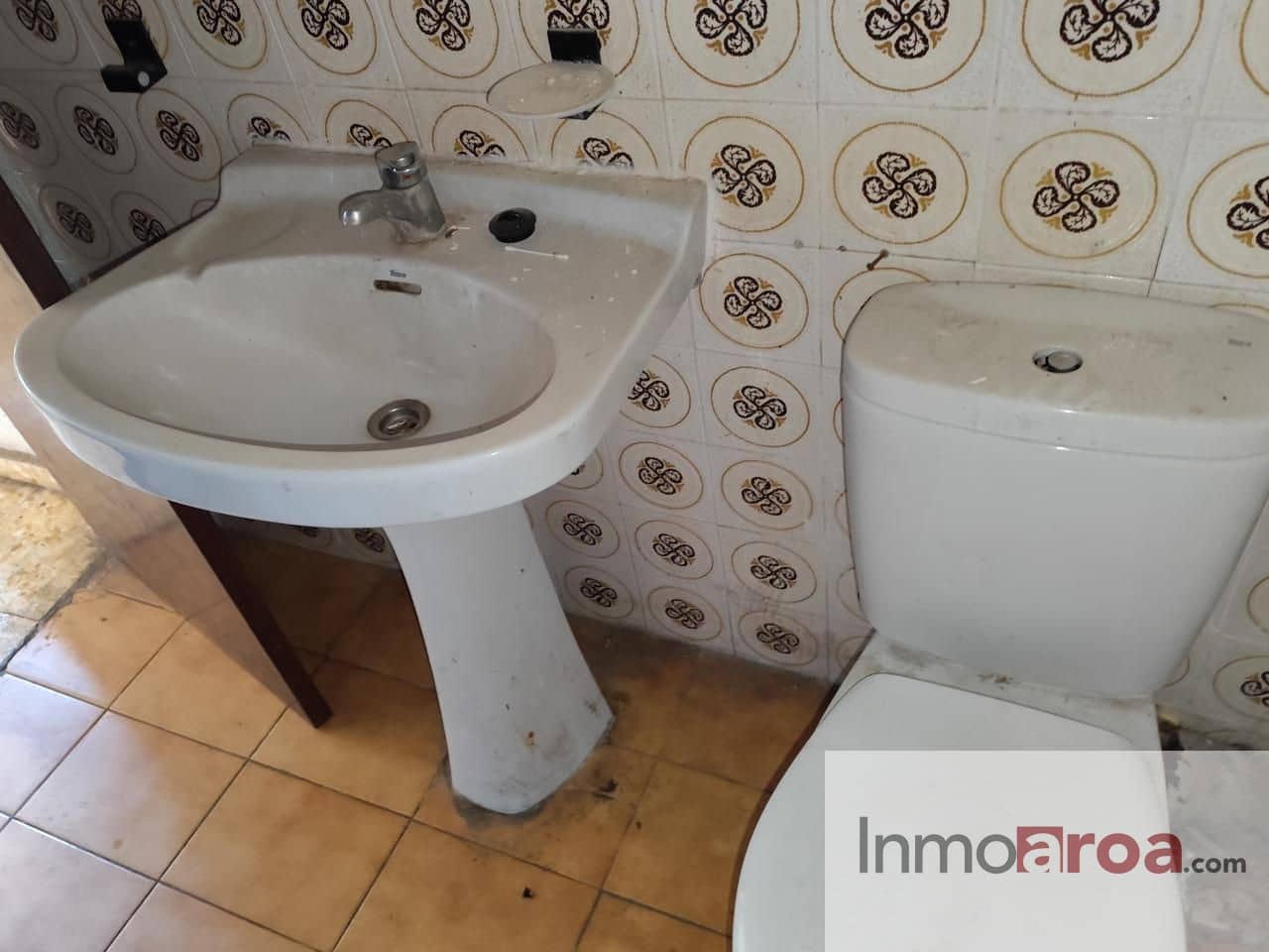 3 bedroom Flat for sale in Gatova - € 50,000 (Ref: 8902748)