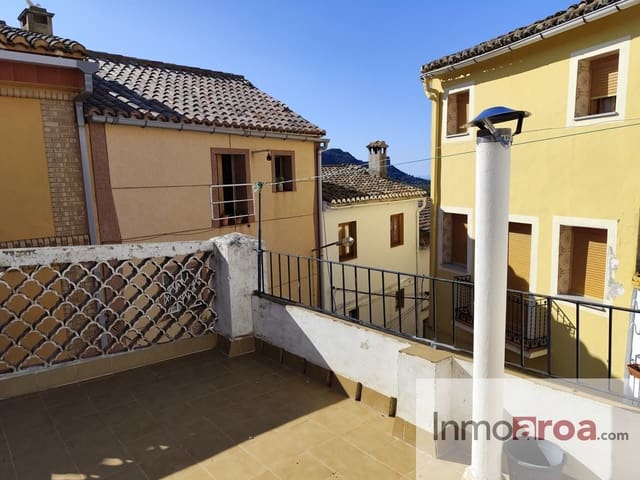 3 slaapkamer Flat te koop in Gatova - € 50.000 (Ref: 8902748)