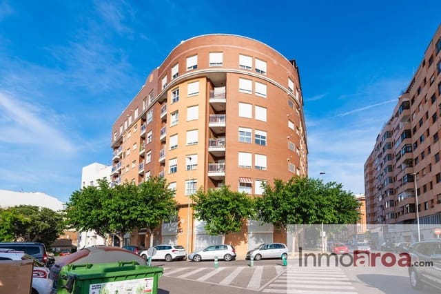 3 soveværelse Lejlighed til salg i Oeste, Castelló de la Plana med garage - € 170.000 (Ref: 9019420)
