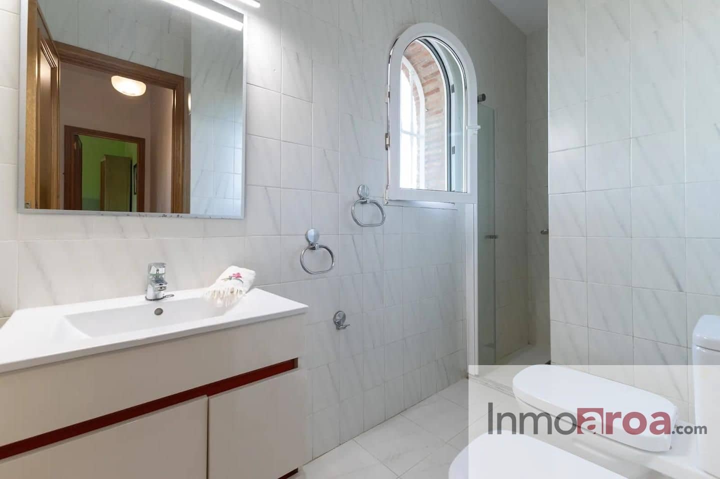 7 soveværelse Villa til salg i La Pobla de Vallbona med swimmingpool garage - € 830.000 (Ref: 9074684)