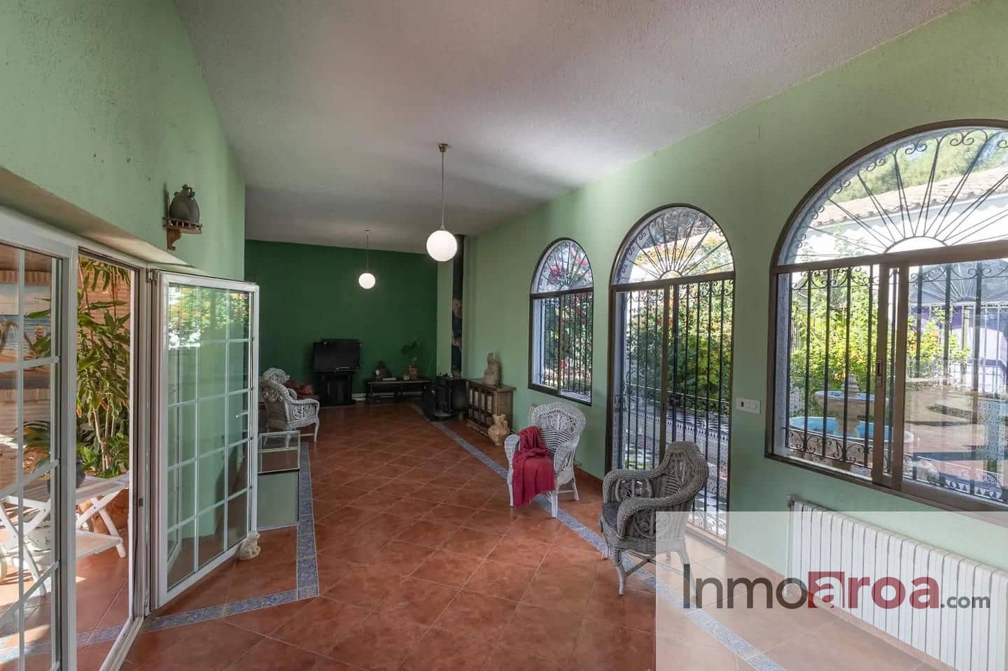 7 soveværelse Villa til salg i La Pobla de Vallbona med swimmingpool garage - € 830.000 (Ref: 9074684)