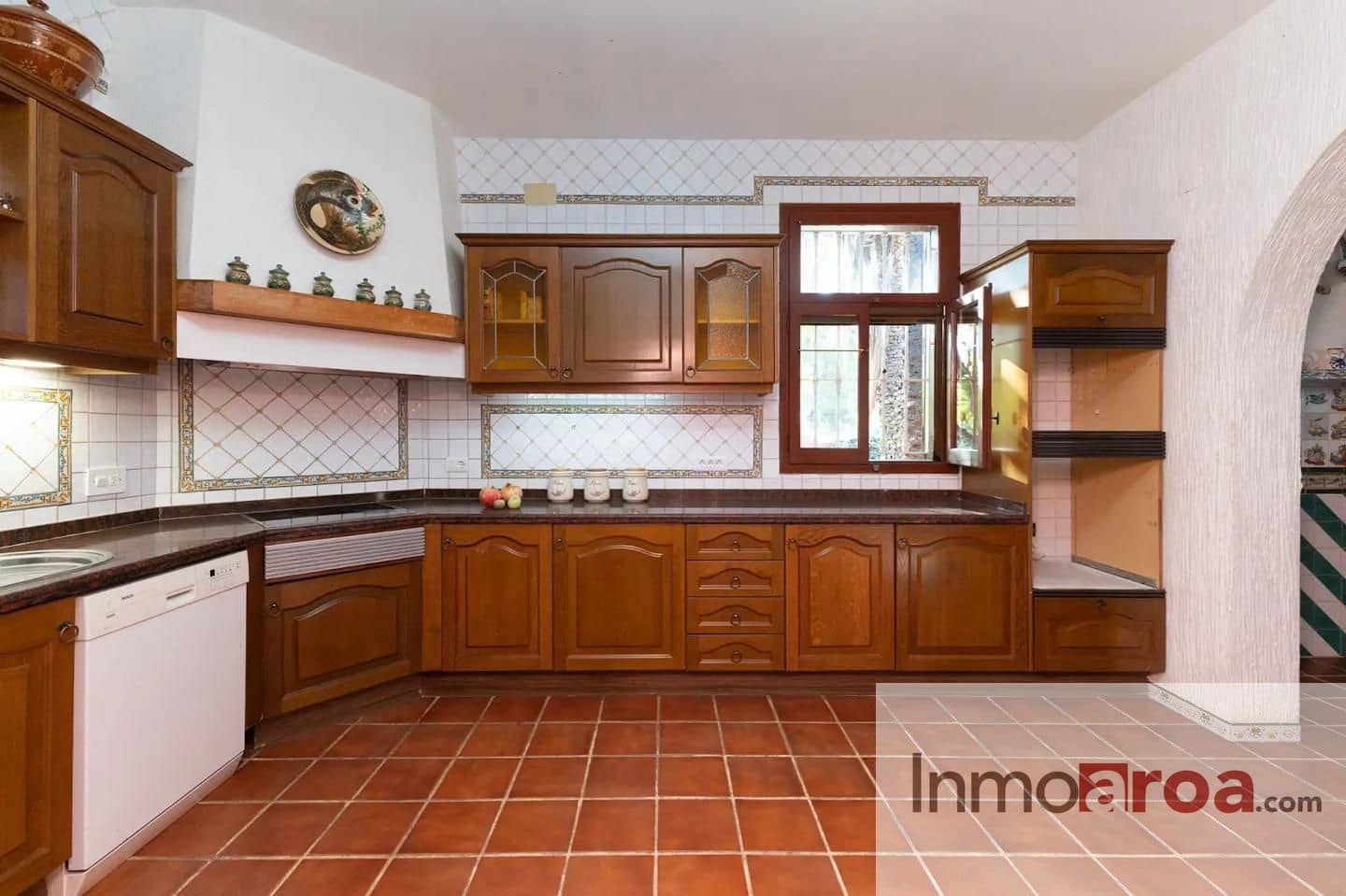 7 soveværelse Villa til salg i La Pobla de Vallbona med swimmingpool garage - € 830.000 (Ref: 9074684)