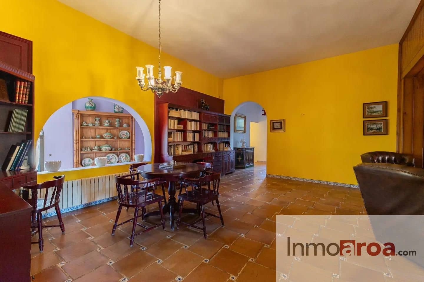 7 soveværelse Villa til salg i La Pobla de Vallbona med swimmingpool garage - € 830.000 (Ref: 9074684)