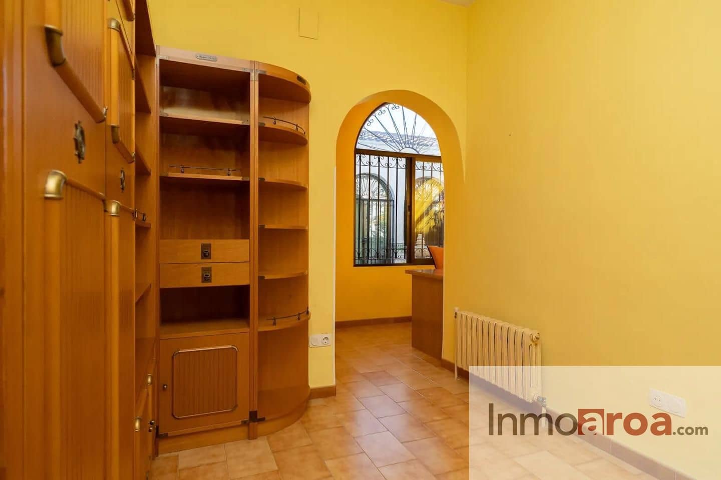 7 soveværelse Villa til salg i La Pobla de Vallbona med swimmingpool garage - € 830.000 (Ref: 9074684)