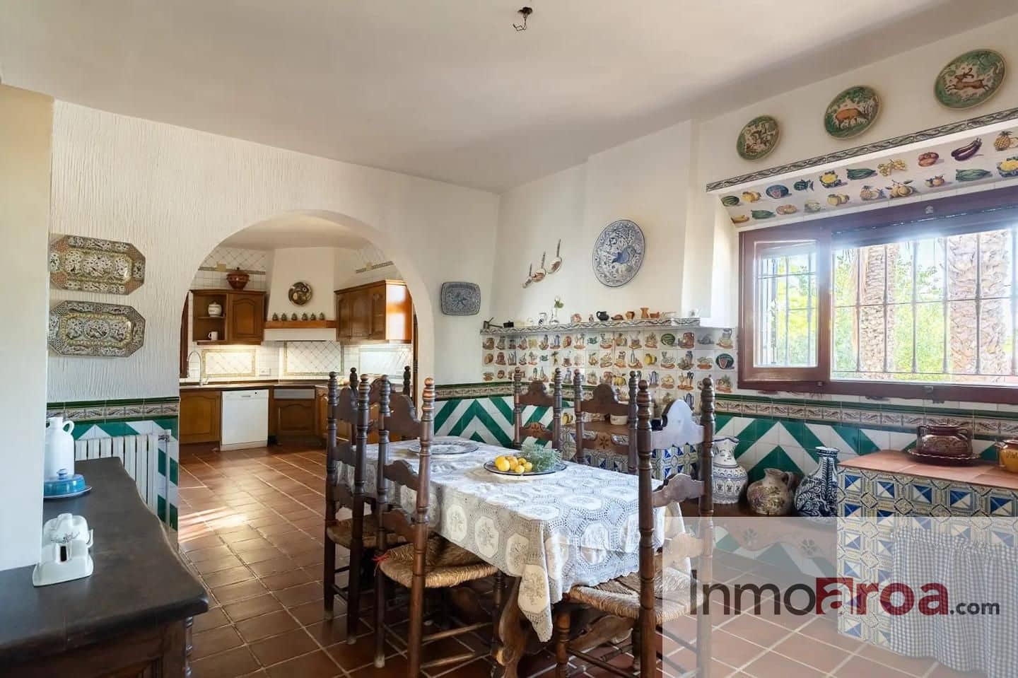 7 soveværelse Villa til salg i La Pobla de Vallbona med swimmingpool garage - € 830.000 (Ref: 9074684)