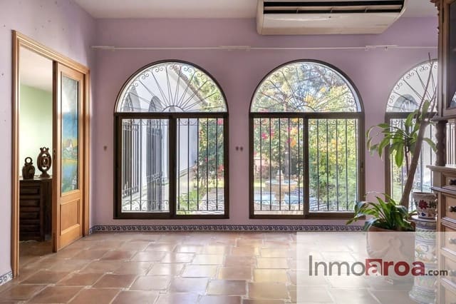 7 soverom Villa til salgs i La Pobla de Vallbona med svømmebasseng garasje - € 830 000 (Ref: 9074684)