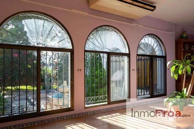 7 soverom Villa til salgs i La Pobla de Vallbona med svømmebasseng garasje - € 830 000 (Ref: 9074684)