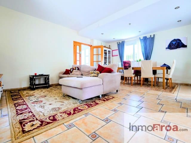 5 soveværelse Villa til salg i L'Eliana med swimmingpool - € 850.000 (Ref: 9101578)